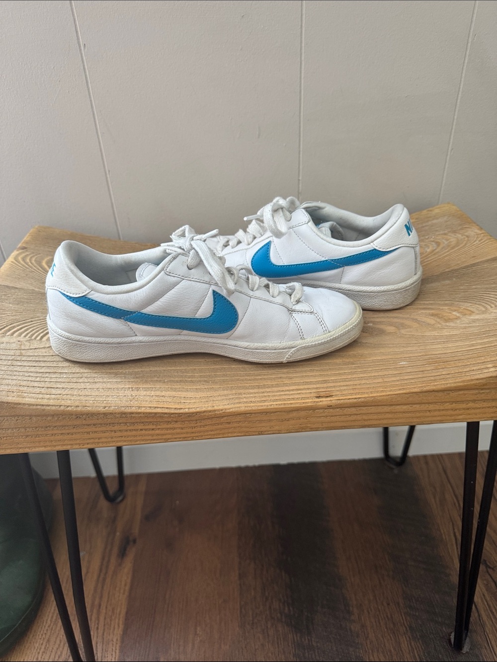 Nike White Sneakers with Blue Swoosh Accent Size 7